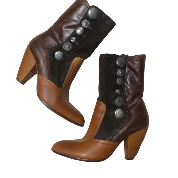 TRUE RELIGION Hilda Boots Brown Leather Silver Buttons Funky US 6 Heeled Suede - Picture 1 of 16
